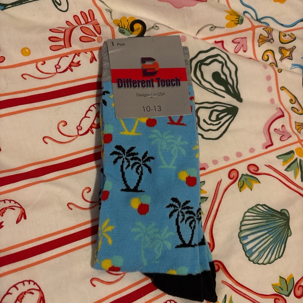 NWT Blue Tropical Men's Socks